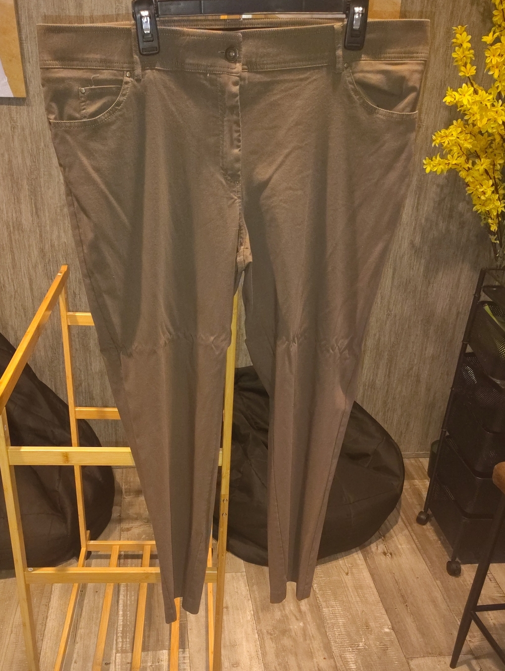 89th & Madison Straight-Leg Jeans in Olive